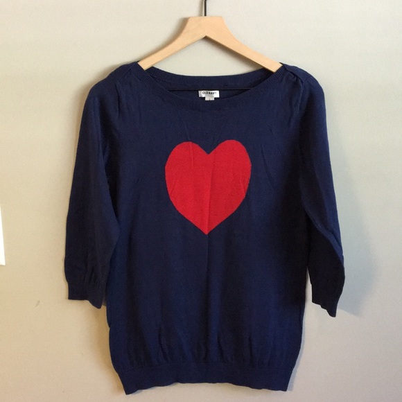 Old Navy Sweaters - *Old Navy Red Heart Pattern Lightweight Sweater